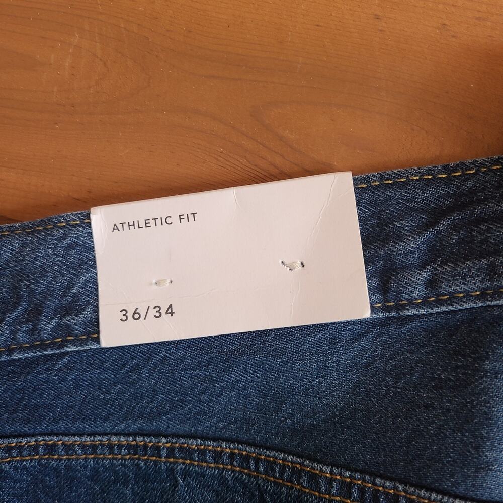American Eagle Athletic Fit Jeans NWT 36x34 Dark Wash Denim Button Fly Jean - Picture 3 of 6